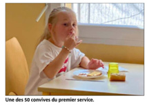 Étape chaleureuse entre cuisines et salle du restaurant scolaire de Ventiseri-Travu Étape chaleureuse entre cuisines et salle du restaurant scolaire de Ventiseri-Travu