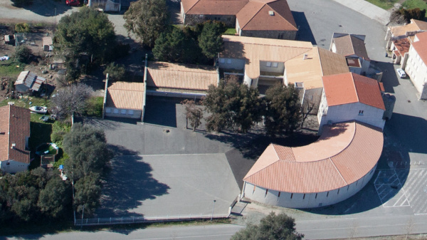 L'école élémentaire L'école élémentaire