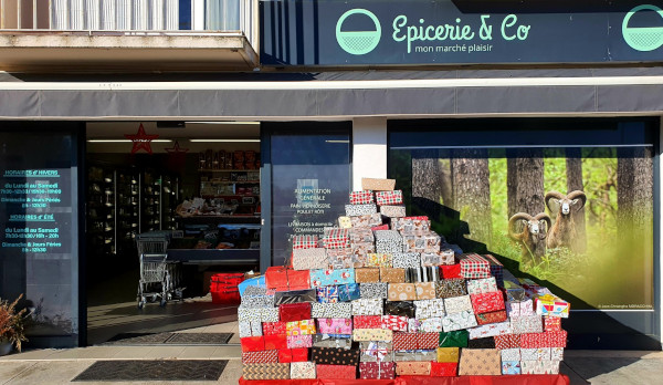 219 colis récoltés à l'épicerie and Co de Travo