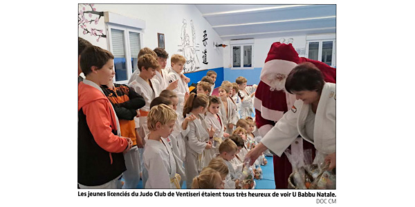 U Babbu natale en visite au Judo Club de Travu