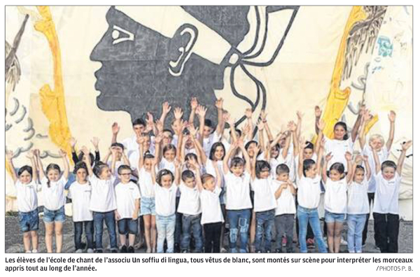 Hè passatu un bellu soffiu di lingua in a scola di u Travu Hè passatu un bellu soffiu di lingua in a scola di u Travu